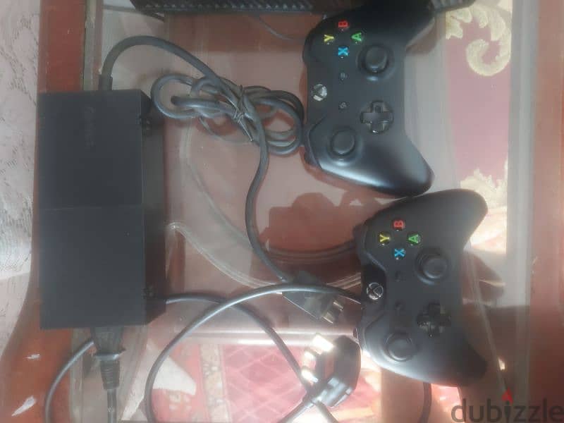 xbox one 1Tb 1