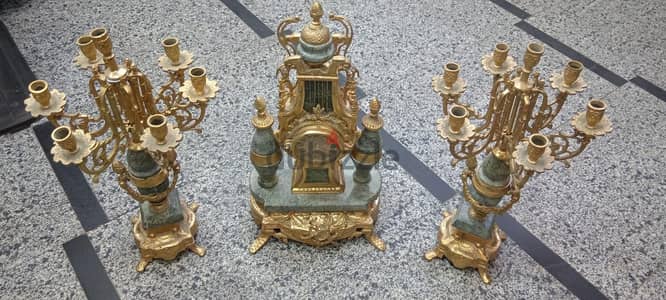 جروب فرنساوى برونز طلاء دهب عالى بالرخام الاسبانى الاخضر