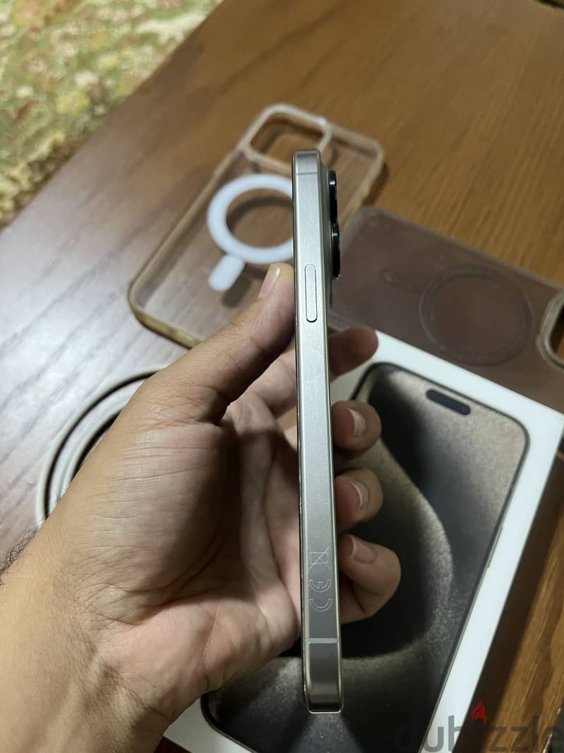 Apple - iPhone 15 Pro Max 2