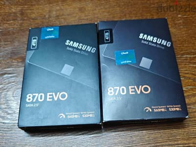 Samsung 870 EVO SATA SSD بسعة 4TB.