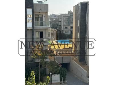 Apartment ready to move with very prime location overlooking on the swimming pool in Galleria Moon Valley compound