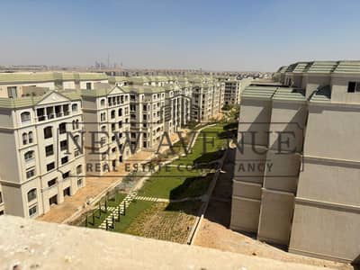 شقه ارضي للبيع بحديقة في لافينييراهلي صبور في المستقبل سيتي باطلاله خضراء و سعر مناسب - lavinir in el mostakbal city