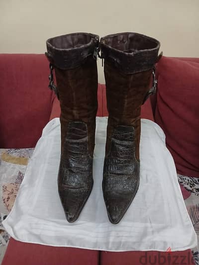 بوت مقاس ٣٨