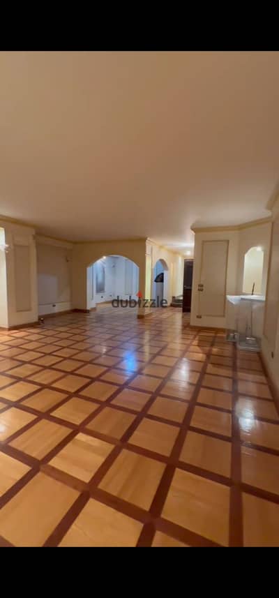 شقة للبيع في المهندسين في احمد عرابي