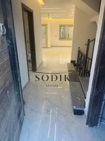 Villa in Rock Villa, first occupancy, ultra-super-luxurious finishing, ready to move in, in the most prestigious compound in Obour City. You can live