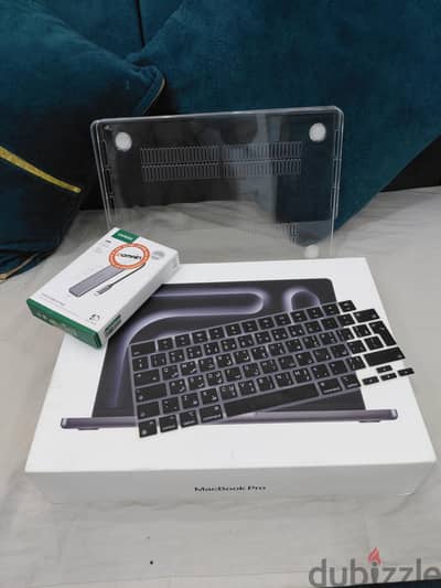 MacBook pro M5 Ram 16 Hard 512 Open Box