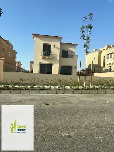 تاون هاوس 290م بموقع مميز للبيع في سيتي جيت ديار القطري التجمع الخامس City Gate New Cairo
