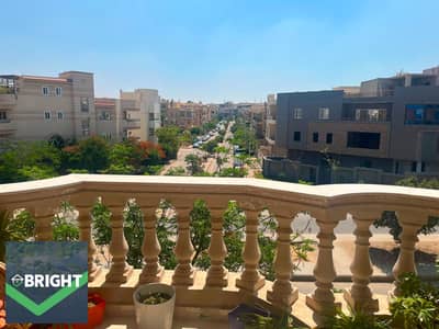 Get the best deal now on a 185m² apartment—ready for immediate move-in and finished to an ultra-super-lux standard—in a prime location.