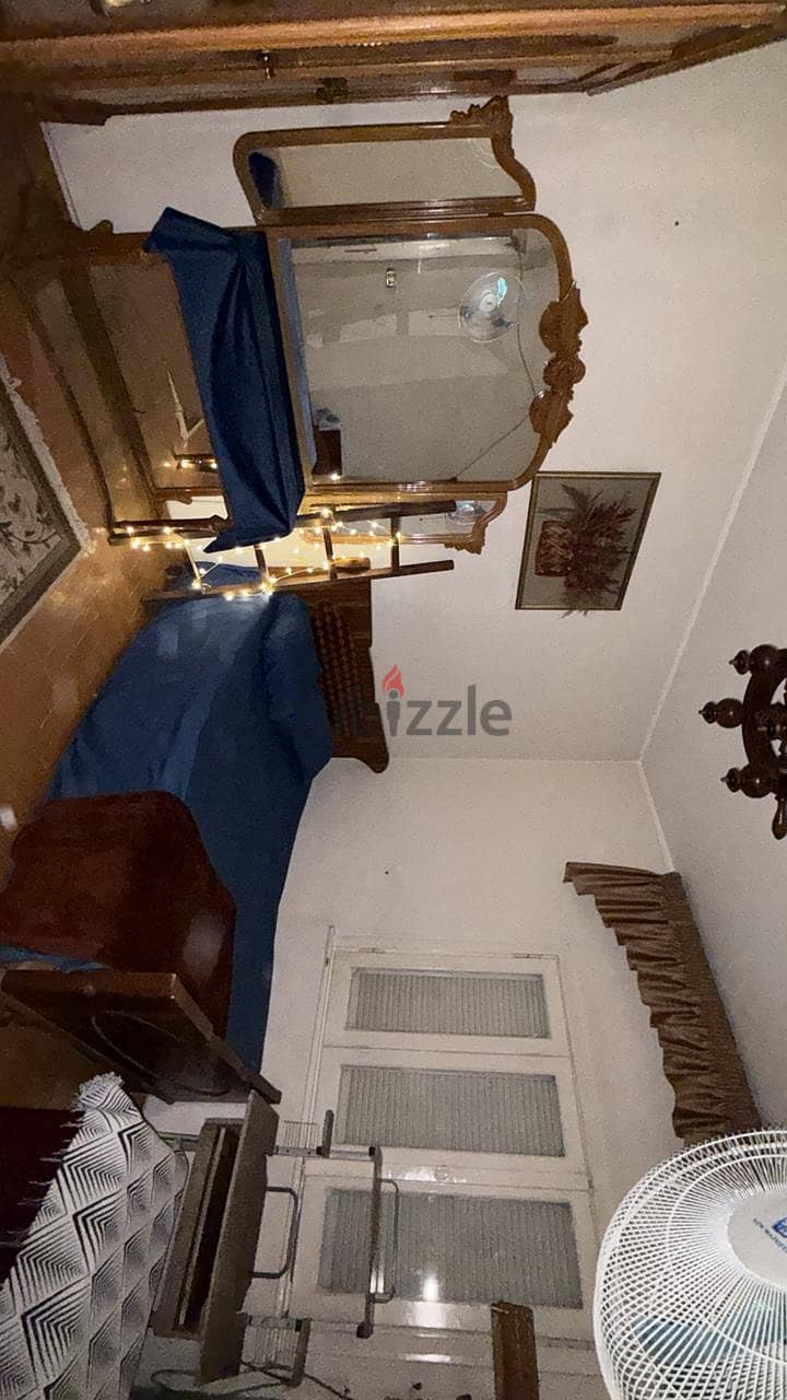 Rent a room 1