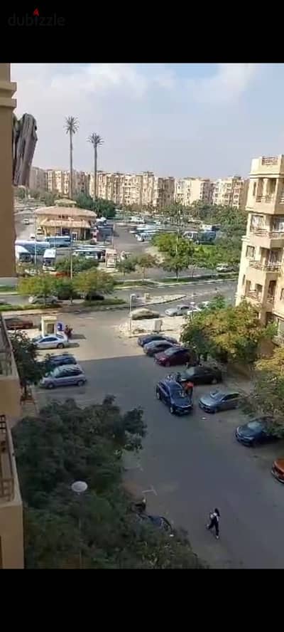للبيع في افضل مراحل مدينتي B6 لوكيشن مميز جدا  امام الحركه والساوث بارك مباشر
