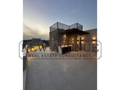 Ultra Super Lux Twin House Direct on Main Pocket in Al Burouj El Shorouk Prime Location