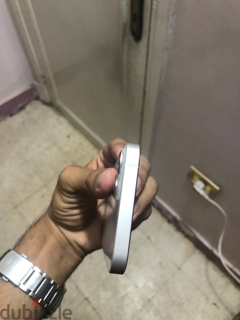 آبل - آيفون 13 4
