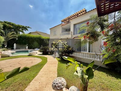 Villa for sale in Madinty, with the largest golf course, fully furnished and ready for residence, with a swimming pool.