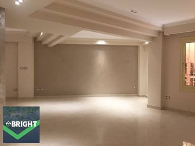 Lowest price: 347m² duplex, ready for immediate handover, ultra-super-lux finish, in a prime location. Lowest price: 347m² duplex, ready for immediate handover, ultra-super-lux finish, in a prime location.