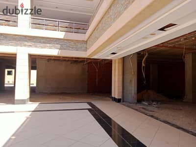مطعم وكافيه للايجار 293م بالتسعين الشمالي بمول راقي