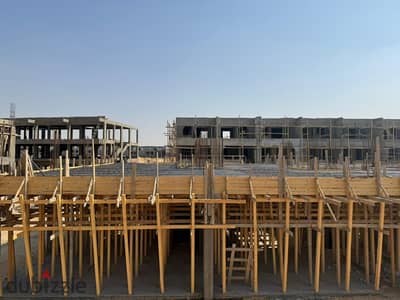 Apartment for sale with two rooms in the First Gathering directly on the Suez Road in the best location with installment plans of up to 10 years