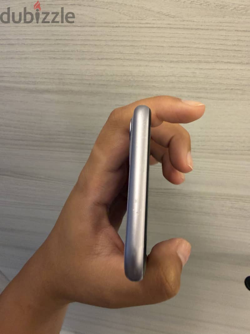 Apple - iPhone 11 4