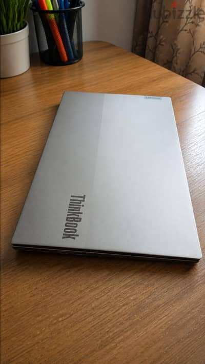 Thinkpad 12th gen very less use 40 gb ram 512