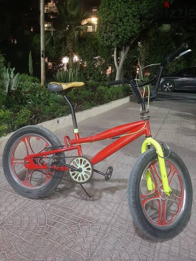 عجلة BMX