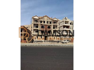 Immediate delivery Apartment for sale, 165 sqm, located in one of the strongest areas of New Cairo, New Narges, very close to South 90 Street