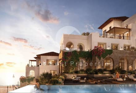 امتلك شقتك الألترا لوكس في The Lighthouse Village – Wadi Yemm، واحدة من أرقى الوجهات الساحلية في رأس الحكمة، حيث يجتمع التصميم المستوحى من البحر المتو