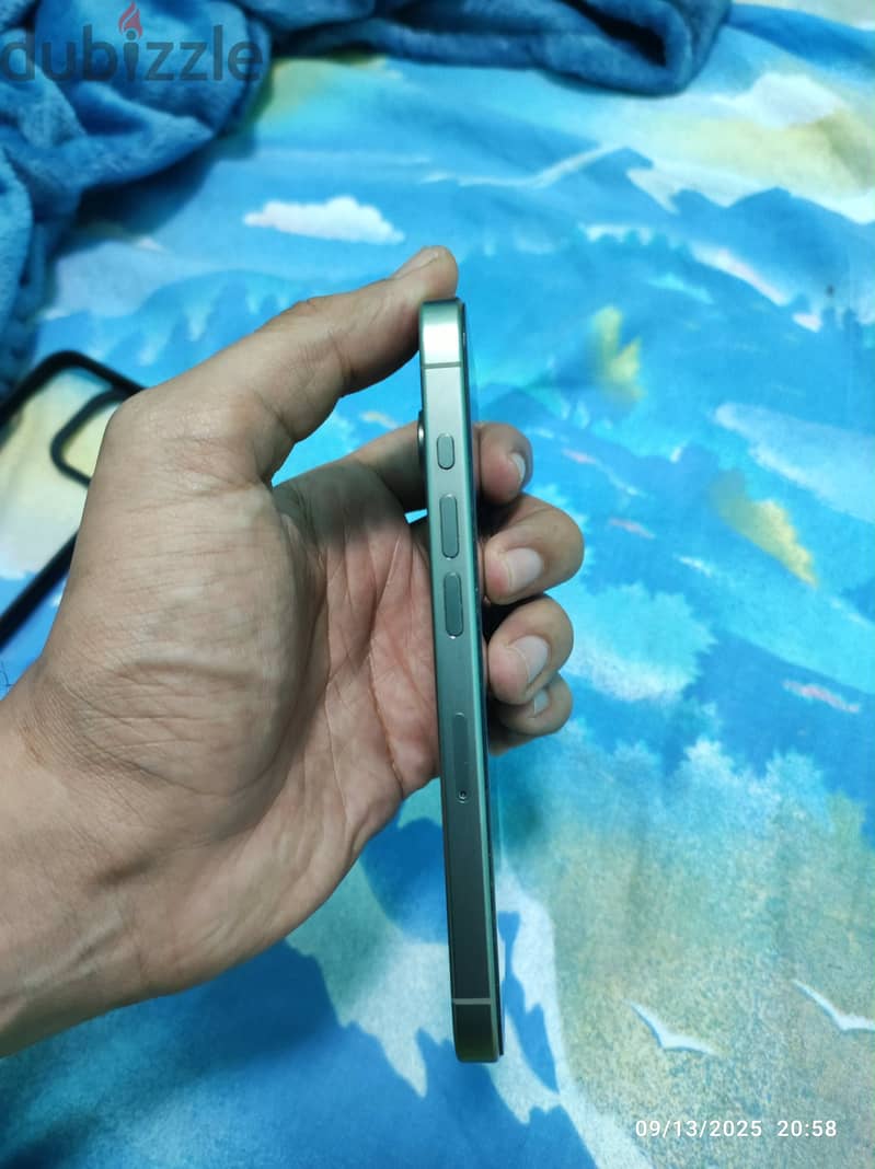 Apple - iPhone 15 Pro 3