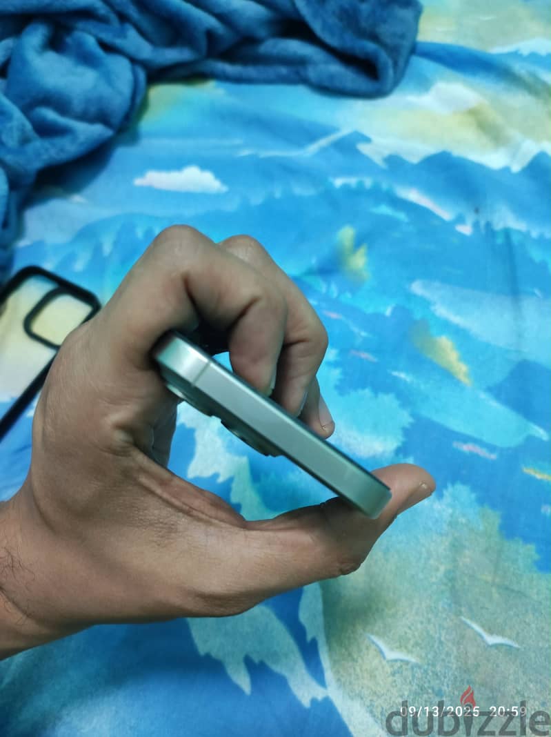 Apple - iPhone 15 Pro 4
