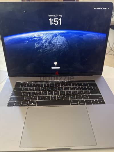 Mac Book pro 15 Inch 2018