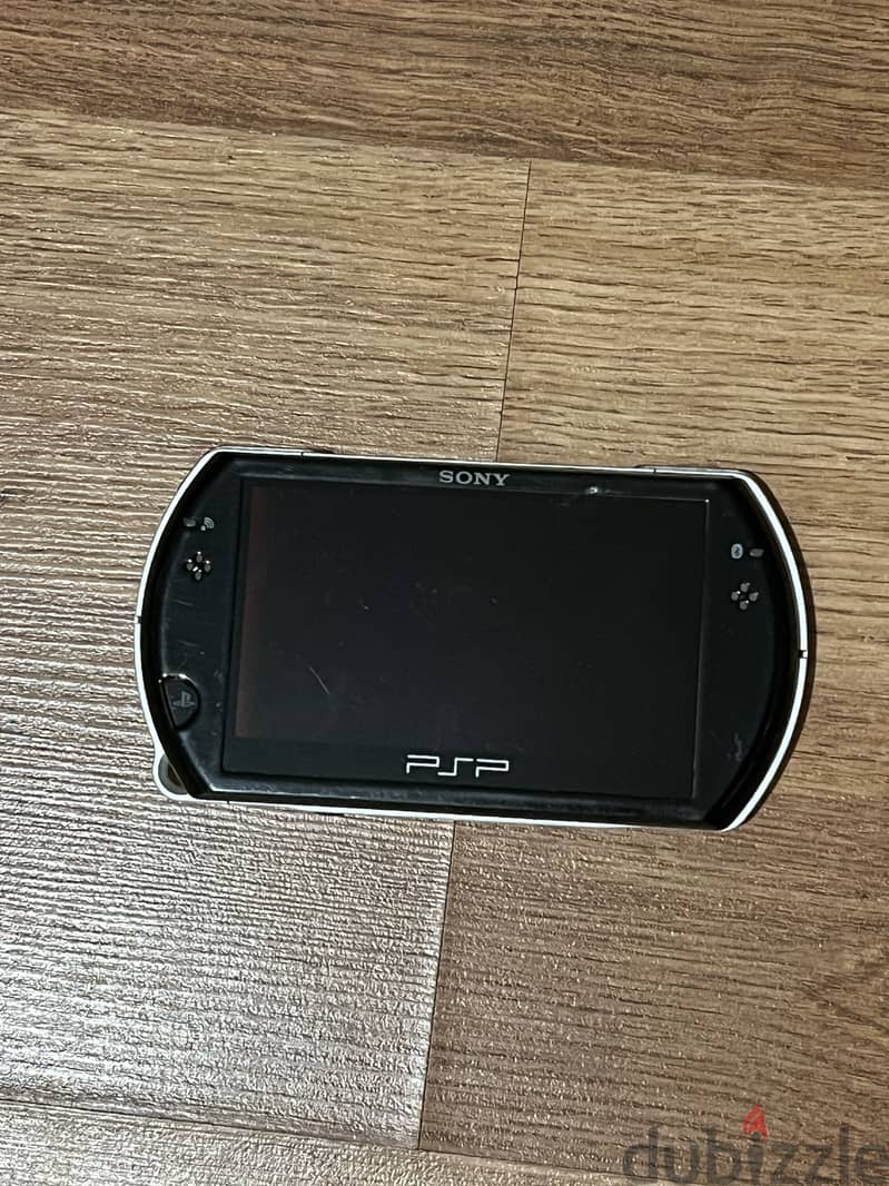 Sony PSP GO N(1001) 2
