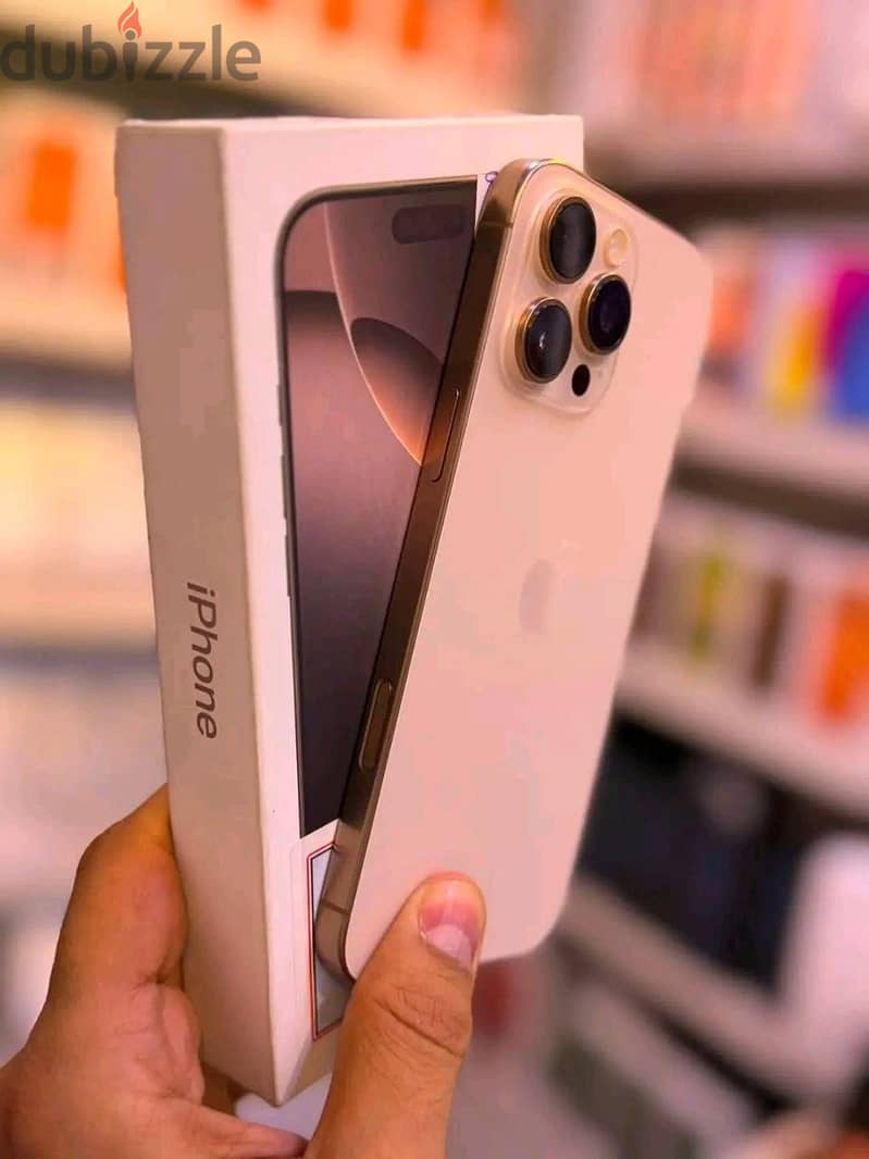 Apple - iPhone 16 Pro Max 2