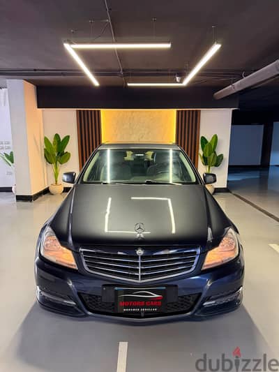 Mercedes-Benz C180 Classic 2013