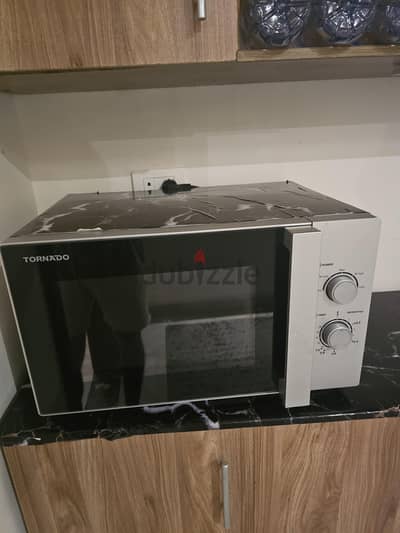 microwave for sale مايكرويف للبيع بحاله ممتازه