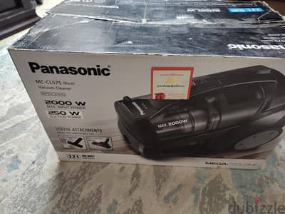 مكنسة باناسونيك Panasonic MC-CL575 Mega Cyclone 2000W بحالة ممتازة