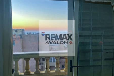 Apartment for sale, immediate delivery, and third line from the sea, 150 m, Camp Shizar (direct sea view)
