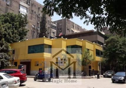 البحث عن المقر المثالي لانتهى. . 17 غرفة، جراج يسع حتى 25 سيارة، وتكييف مركزي في أرقى مواقع الدقي والمهندسين.