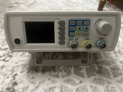 dds signal generator/counter كالجديد مع كامل ملحقاته استيراد امريكا