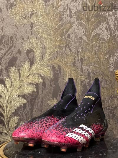 “Adidas Predator هاي كوبي درجة أولى، حالة ممتازة، استعمال مرتين. ”