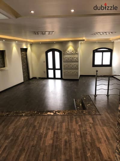 Fifth Settlement, Neighborhood 3/4, Apartment of 200 meters, Ultra Super Lux, newly finished, two levels, ready for delivery.