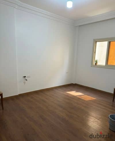 Apartment for Sale Second Floor with Elevator Second Line from Gamal Abdel Nasser Axis Next to Qaitbay School District 3/4 Fifth Settlement