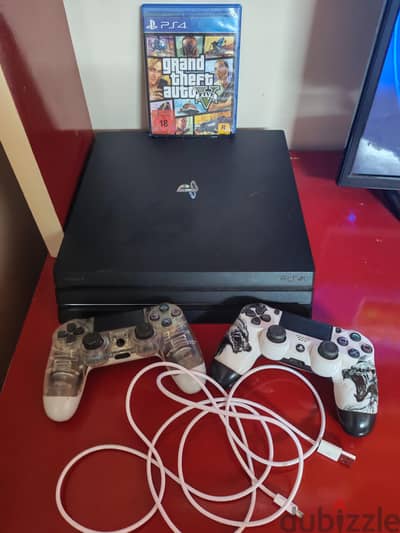 للبيع ps4 pro