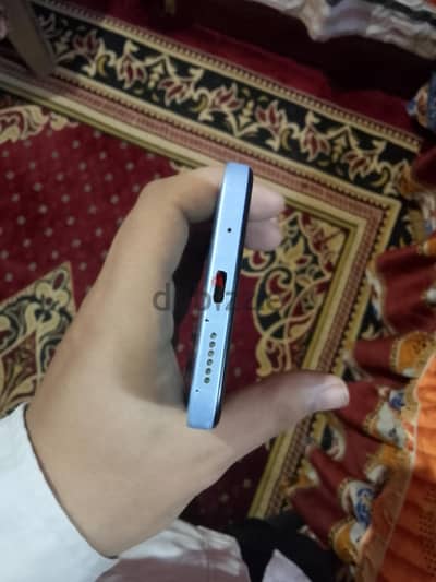 ريلمي ١٢