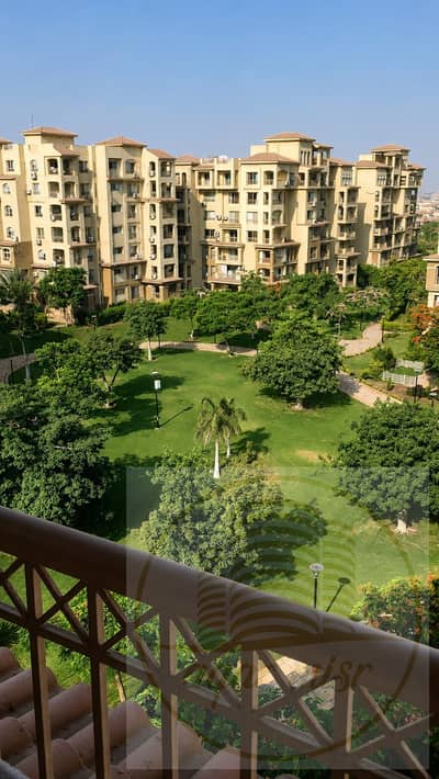 شقة للبيع في مدينتي 107 م بــالــB3 بـهـا بعـض تـشـطـيـبـات خـاصـه ڤـيـو وايـد جـاردن عـلـي بـعـد خـطـوات مـن الـسـاوث بـارك و جـمـيـع الـخـدمـات