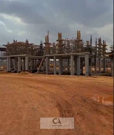Townhouse villa for sale in the heart of Mostakbal Yiti, in the One O1 compound, with installments over 10 years and only a 5% down payment, boasting Townhouse villa for sale in the heart of Mostakbal Yiti, in the One O1 compound, with installments over 10 years and only a 5% down payment, boasting