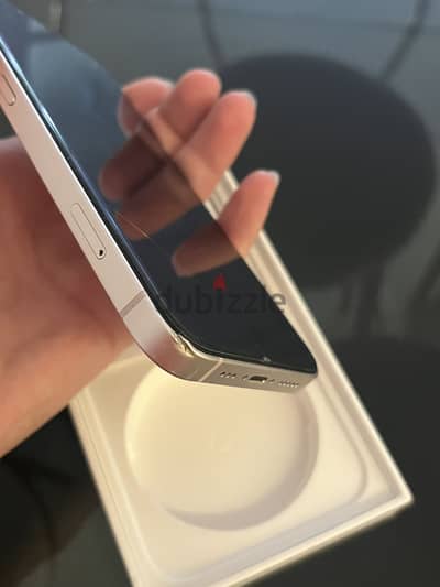 Apple - iPhone 13