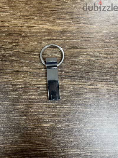 Flash drive 1 tb فلاشه ١ تيرابايت