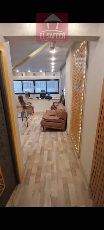 Office for rent in Smoha, Al-Tayar Mahmoud Shukri Main Street