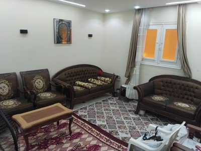 أنترية مستعمل بحاجة جيدة جدًا