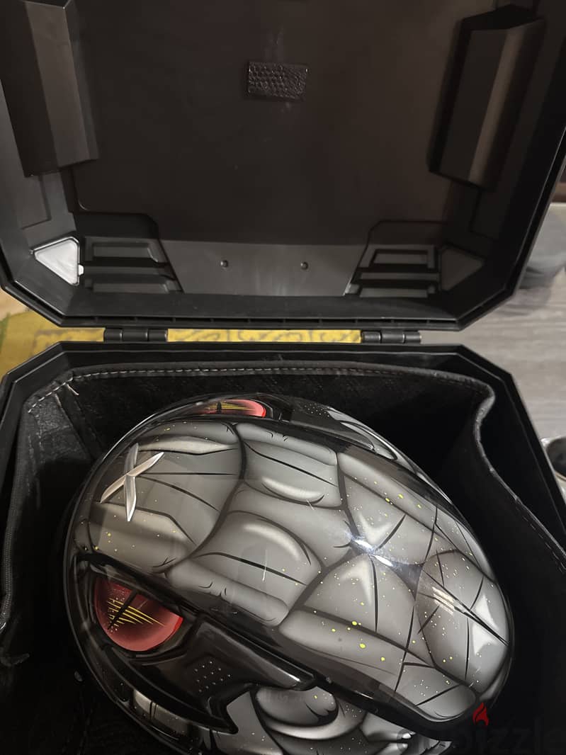 motorcycle top box 4