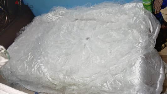 مفرش عروسه ابيض لسرير كبيرب١٢٠٠ج ٢خداديه كيس كبير