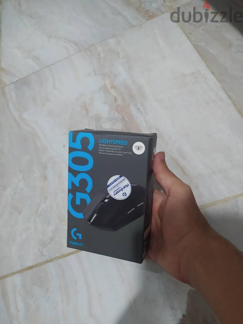 Logitech G305 wireless black 1
